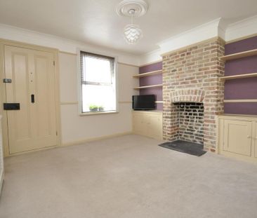 3 bedroom terraced house to rent - Photo 2