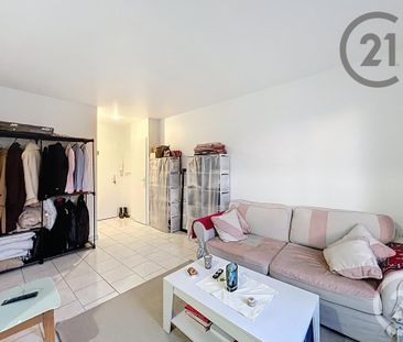 Location Appartement 1 pièce 22m² SAVIGNY LE TEMPLE 77176 - Photo 3