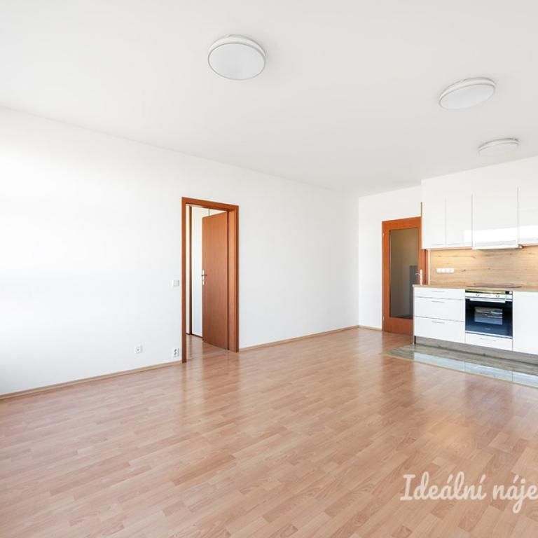 Pronájem bytu 2+kk 68 m2 - Fotografie 1