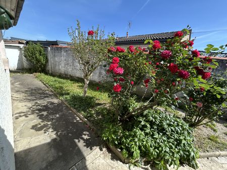 Location Maison 4 pièces 88m² LE PASSAGE 47520 - Photo 3