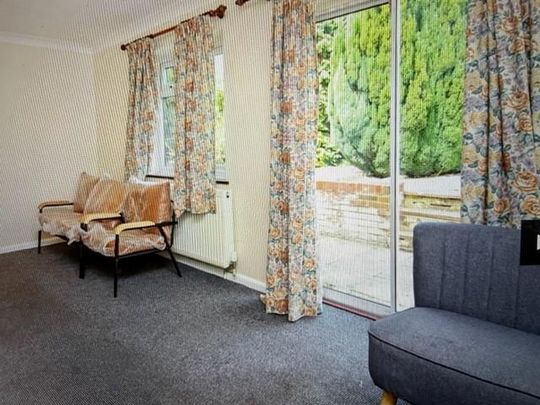 6 bedroom property to rent - Photo 1