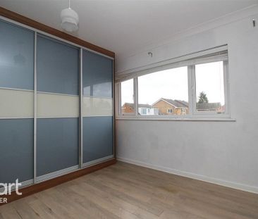 3 bedroom semi-detached house to rent - Photo 6