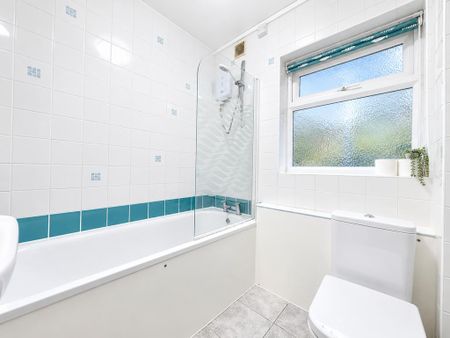 2 bedroom apartment to rent - Photo 4