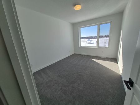 For Lease - 805 Pearly Everlasting Crescent, Stittsville - Munster - Richmond, Ontario - Photo 5