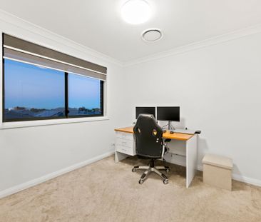 Stunning Double Storey, Four Bedroom Home in Gregory Hills - Photo 5