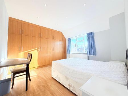 2 bedroom detached house to rent - Photo 4