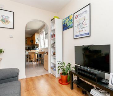 4 bedroom maisonette to rent - Photo 5