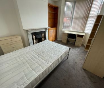 4 Bed Student Accommodation - Photo 1