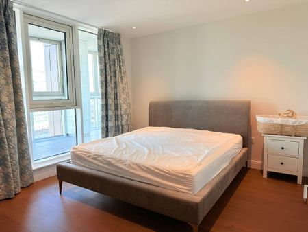 3 bedroom flat to rent - Photo 4