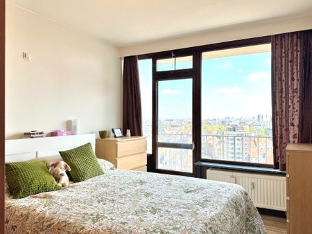 Appartement met 2 slaapkamers en 2 grote terrassen met spectaculair zicht over Gent. - Foto 2