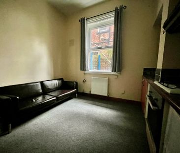 Brookfield Road, Leeds - Photo 3