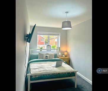 1 bedroom in a house share to rent - Photo 1