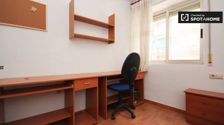 granada, Andalusia 18002 - Photo 4