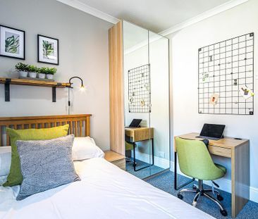 1 bedroom in a house share to rent - Photo 1