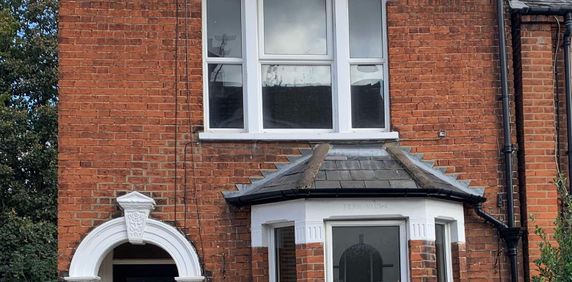 Hervey Street Bedroom 5 - Photo 2