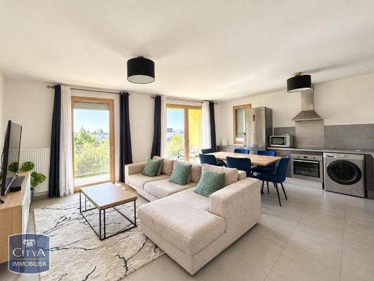 Location Appartement 3 pièces 66m² SATHONAY CAMP 69580 - Photo 1
