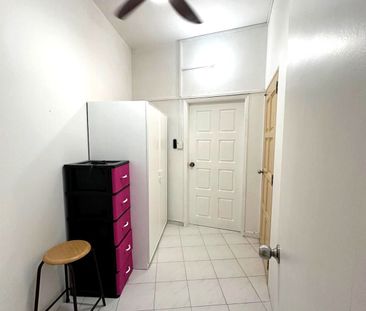 Sims Avenue (D14), Apartment - For Rent - Photo 1