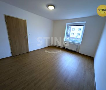 Byt 3+kk k pronájmu, Zubří, ulice Sídlištní - Photo 1