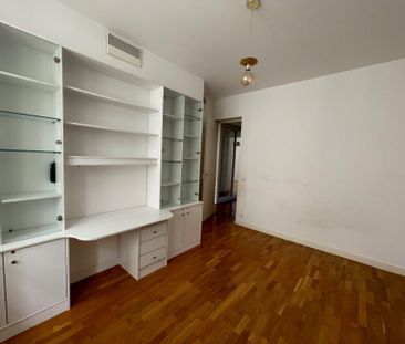 Appartement 3 pièces 100m2 MARSEILLE 4EME 1 300 euros - Photo 1