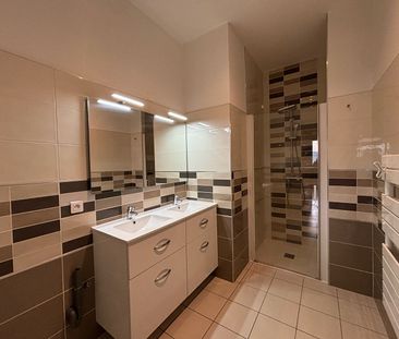 Location Appartement 4 pièces 85m² - Photo 2