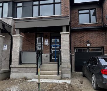 For Lease - 22 Keppel Circle, Brampton, Ontario - Photo 4