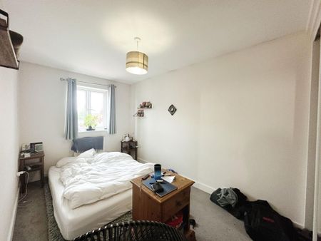 3 bedroom semi-detached house to rent - Photo 2