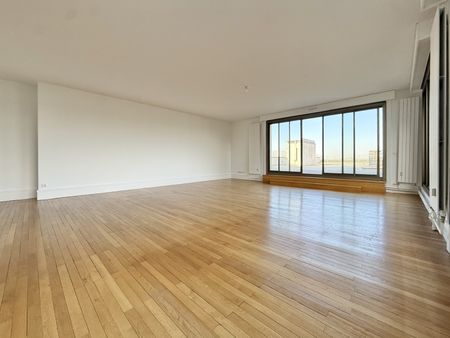 Tout savoir sur cet appartement dans le quartier Coteaux, à Saint-Cloud - Photo 2