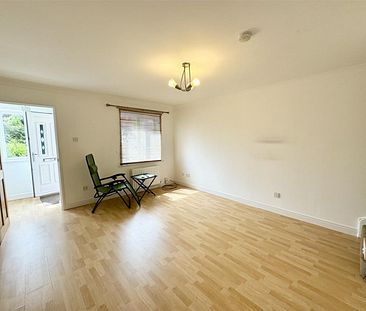 Woodrush, Coulby Newham, Middlesbrough - Photo 1