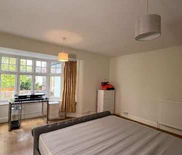 2 bedroom maisonette to rent - Photo 5