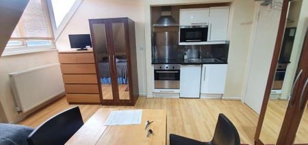 Studio to rent - Photo 4