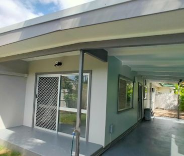 INNER CITY DUPLEX!!!! - Photo 2