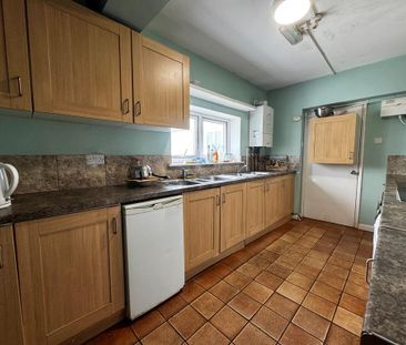 Studio to rent - Photo 6