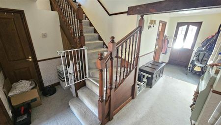 3 bedroom detached house to rent - Photo 5