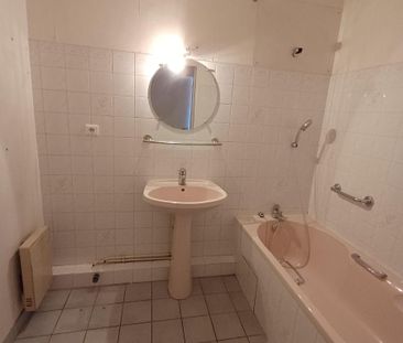 Location Appartement 3 pièces 64m² MILLAU 12100 - Photo 4