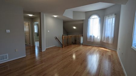 For Lease - 76 Srigley Street, Barrie, Ontario - Photo 4