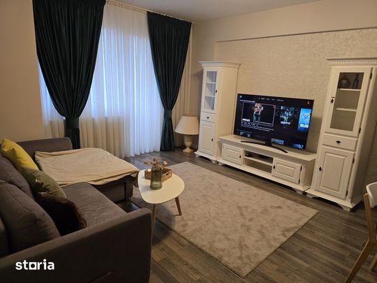 Inchiriez Apartament cu 2 camere bloc nou - Photo 1