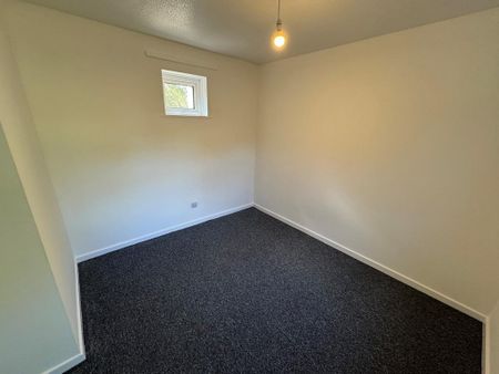 4 bedroom house to rent - Photo 2