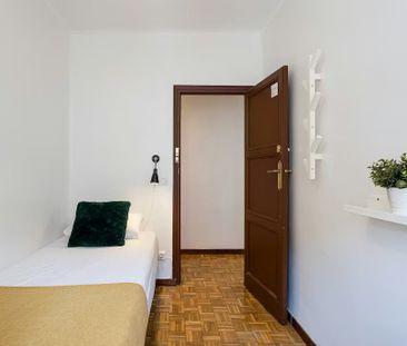 Calle de Alonso Nez, Madrid, Community of Madrid 28039 - Photo 2