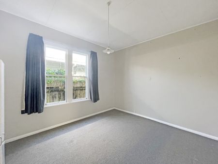 Don't judge a book by it's cover! - Photo 2