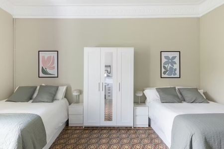 Carrer de Bailèn, Barcelona, Catalonia 08010 - Photo 5