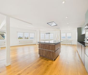 Duplex lumineux et rénové avec vue sur le lac dans la région de Nyon - Foto 2