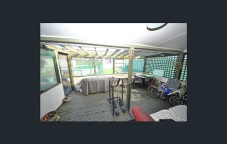 5br House for Lease - Available from 4 December 2025 - Photo 2