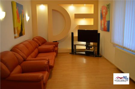 Apartament cu 3 Camere de Inchiriat in Zona Ultracentrala - Fotografie 2