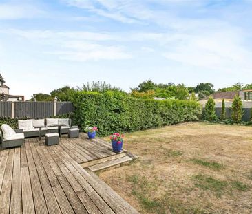 4 bedroom bungalow to rent - Photo 4