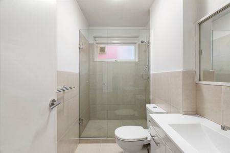 8/233 Canterbury Road, St Kilda West VIC 3182 - Apartment For Rent | Domain - Photo 3