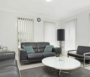 Modern Family Home in Prime Box Hill Location - Photo 2