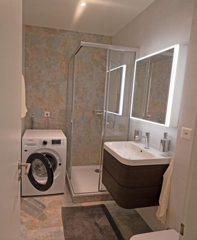 Champel, ideally located, furnished studio with balcony facing the quiet greenery - Photo 2