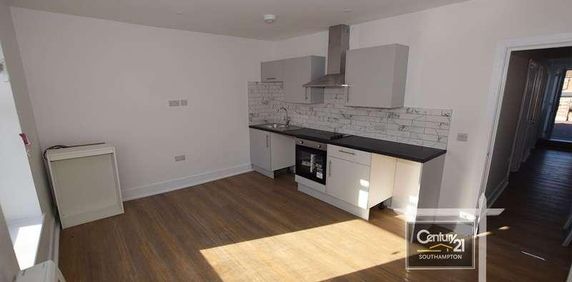 |ref: |, Victoria Road, Netley Abbey, Southampton, SO31 - Photo 2