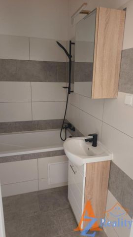 Pronájem bytu 3+1 80 m2 - Fotografie 5