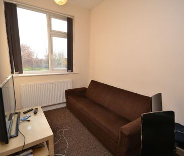 3 bedroom house share to rent - Photo 2